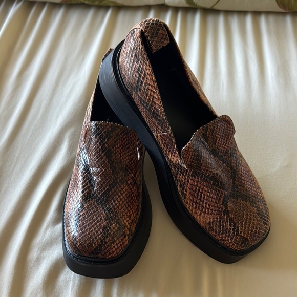 ASOS Woman’s Slip On Brown Snakeskin Platform Loafers - Picture 2 of 10